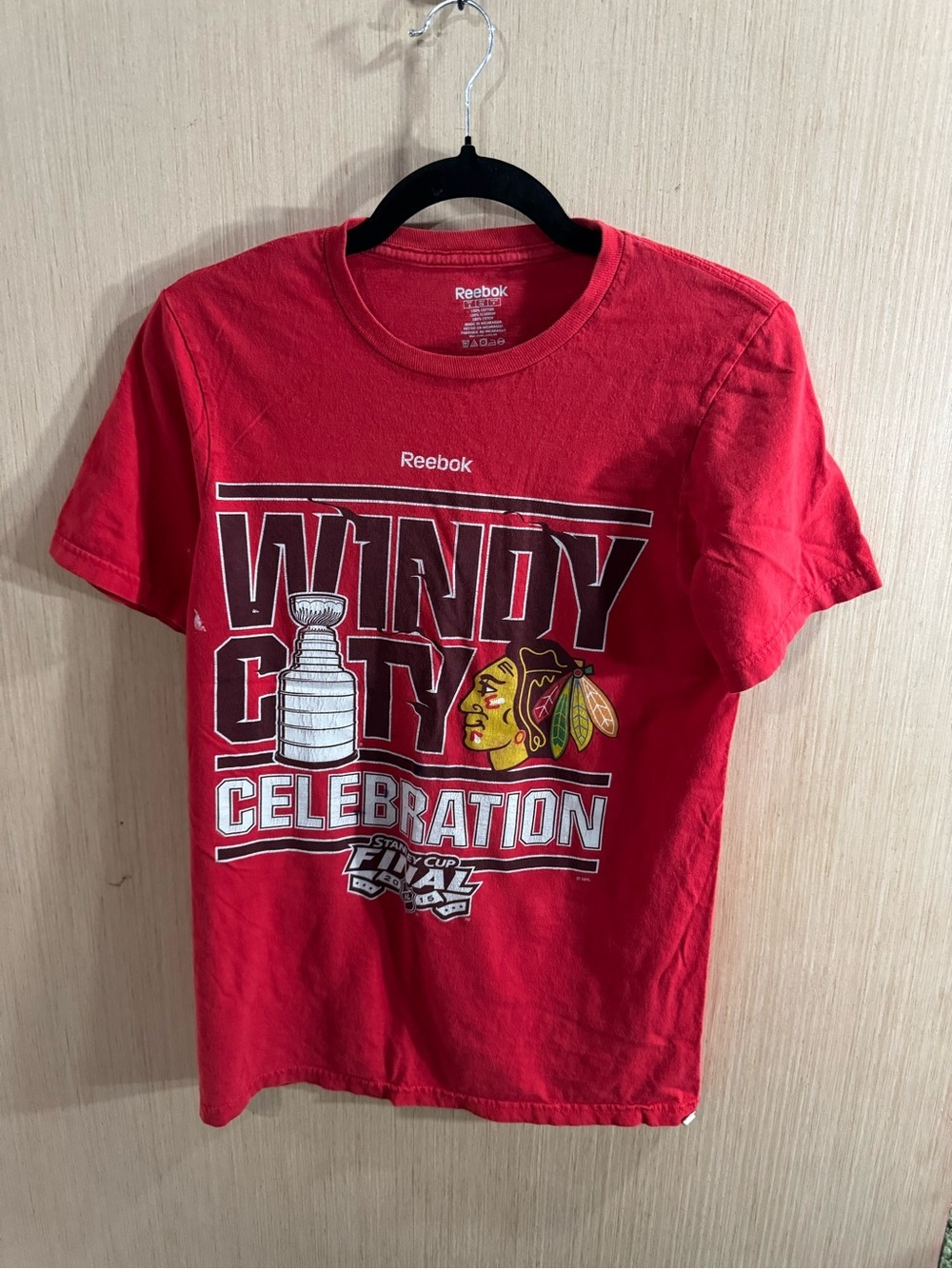 Reebok Cotton Red Kids' 'Windy City Celebration' Graphic Tee Size Small